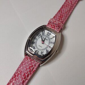 Cute Pink Gossip Watch With Leather Band